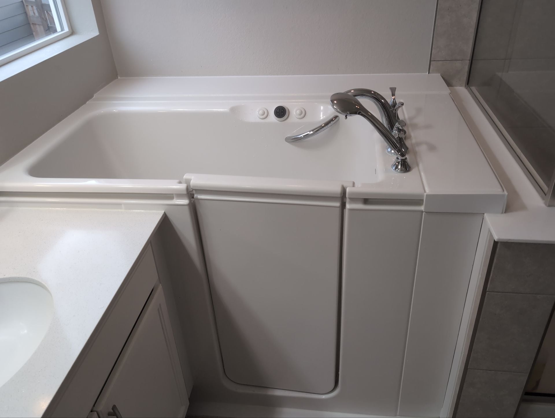 Walk-in tub remodel in Brighton, CO