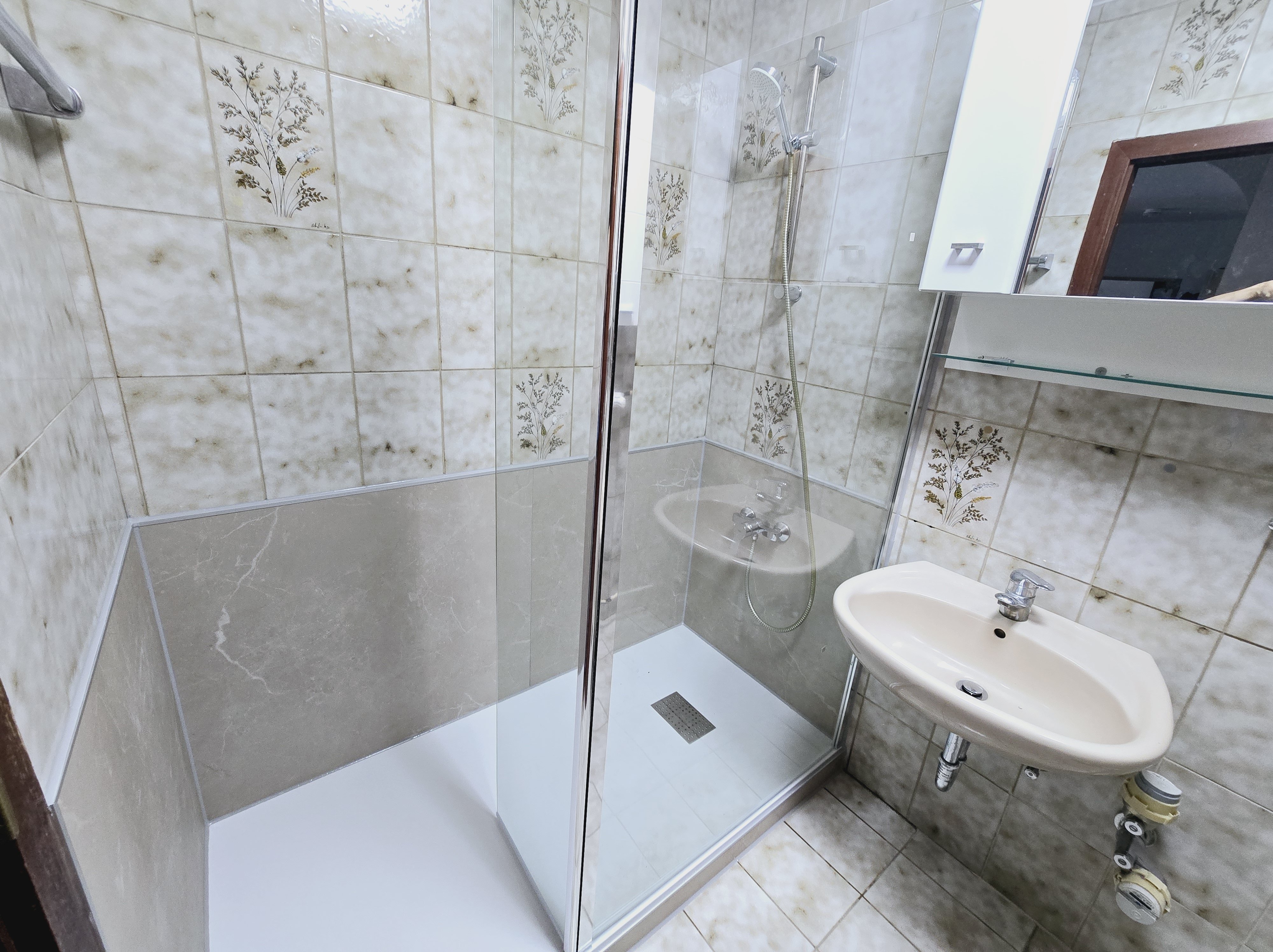 Ceramic Tile Shower-1